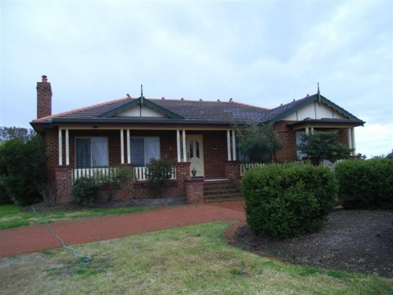 8 Hartman Drive, Tamworth NSW 2340