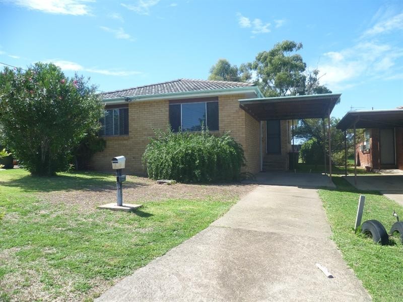 2/17 Yarmouth Parade, Tamworth NSW 2340