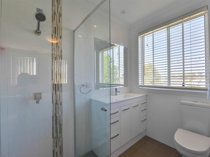 44 Greg Norman Drive, Tamworth NSW 2340