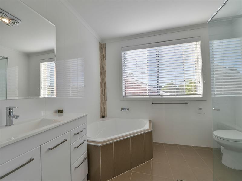 44 Greg Norman Drive, Tamworth NSW 2340