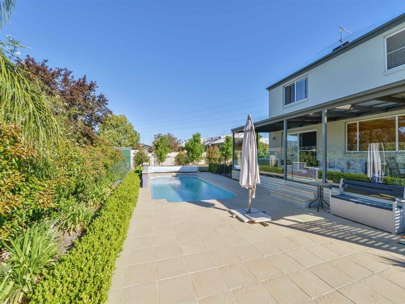 44 Greg Norman Drive, Tamworth NSW 2340