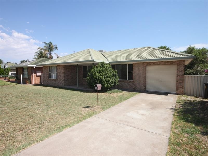 50 Susanne Street, Tamworth NSW 2340