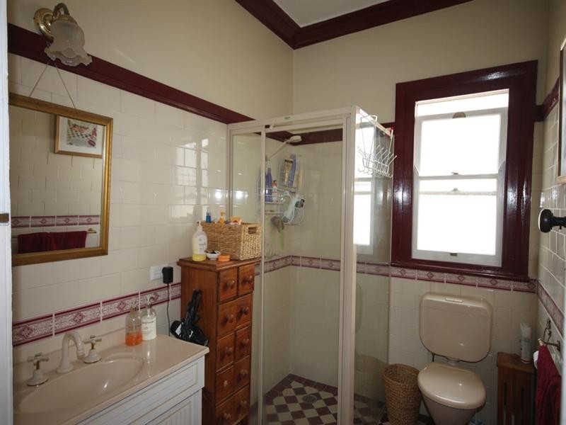 8 Janison Street, Tamworth NSW 2340