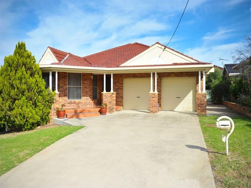 54 Grant Street, Tamworth NSW 2340