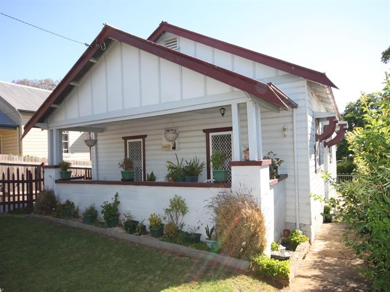 103 Denison Street, Tamworth NSW 2340