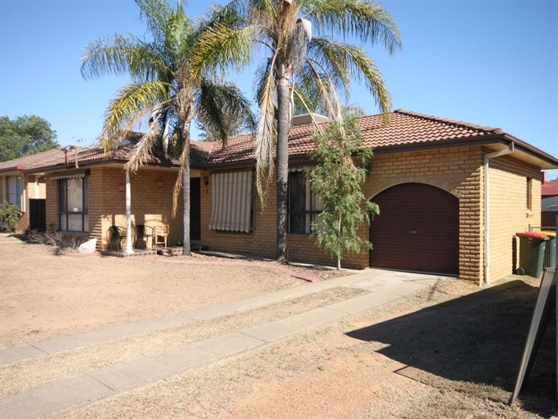 14 Maxwell Street, Tamworth NSW 2340