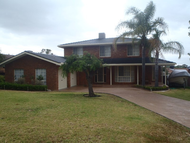 14 Camira Crescent, South Tamworth NSW 2340