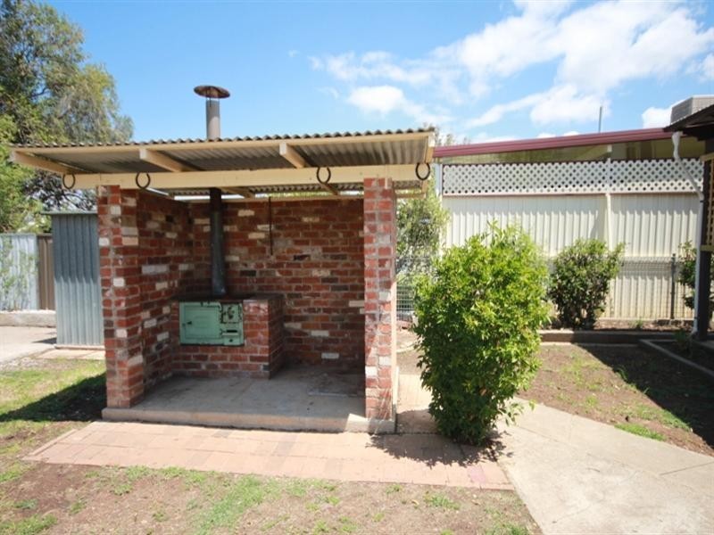 5 Churchill Street, Tamworth NSW 2340