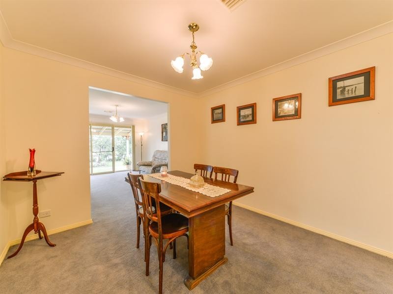 3 The Retreat, Tamworth NSW 2340