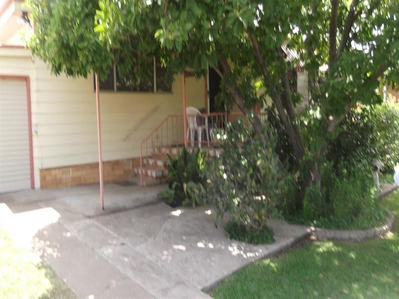 28 Manilla Road, Tamworth NSW 2340