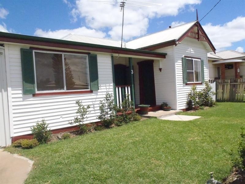 3 Lydia Street, Tamworth NSW 2340