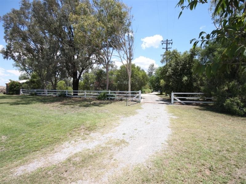 377 Burgmanns Lane, Tamworth NSW 2340