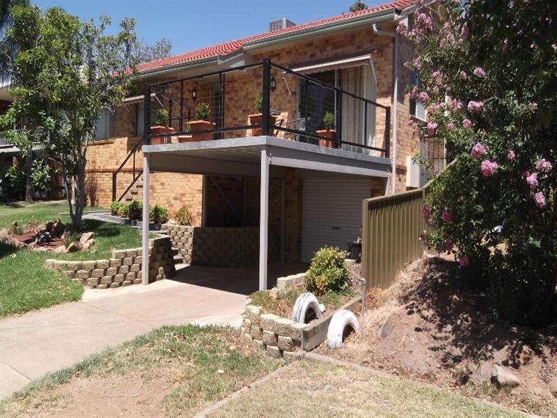 72 Edward Street, Tamworth NSW 2340