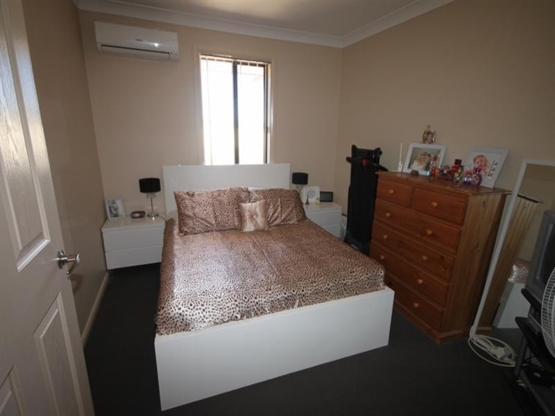 2/11 Cunningham Street, Tamworth NSW 2340