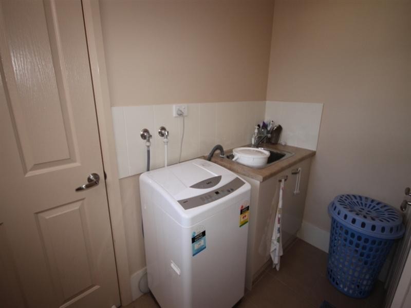 2/11 Cunningham Street, Tamworth NSW 2340