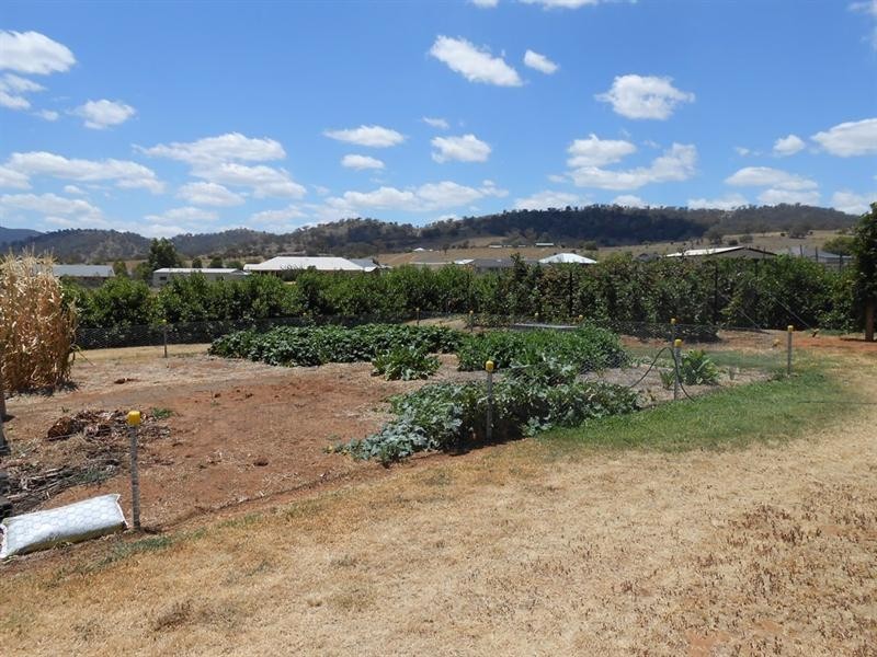 26 Sequoia Drive, Tamworth NSW 2340