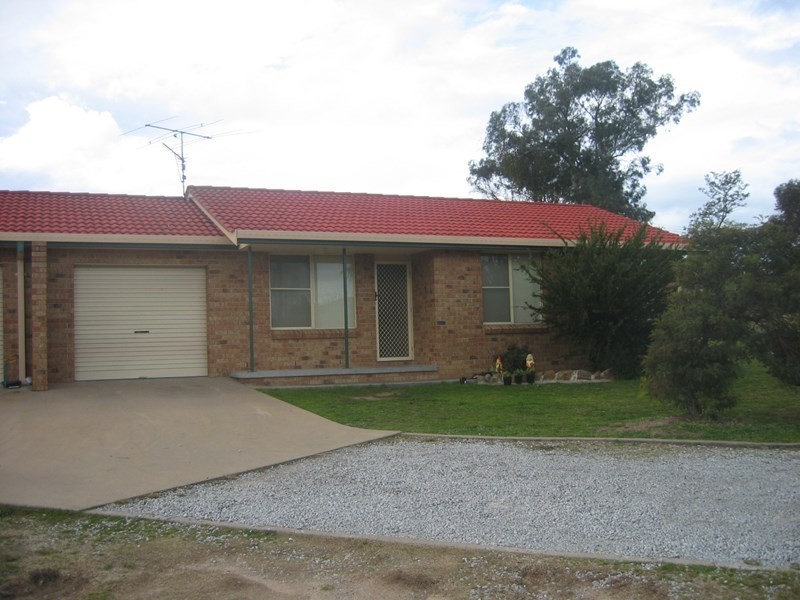 2/25 Willow Park Drive, Kootingal NSW 2352