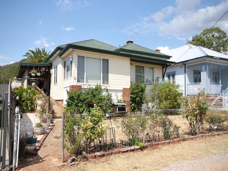 94 Rawson Avenue, Tamworth NSW 2340