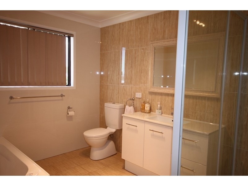 4 Kuloomba Street, Tamworth NSW 2340