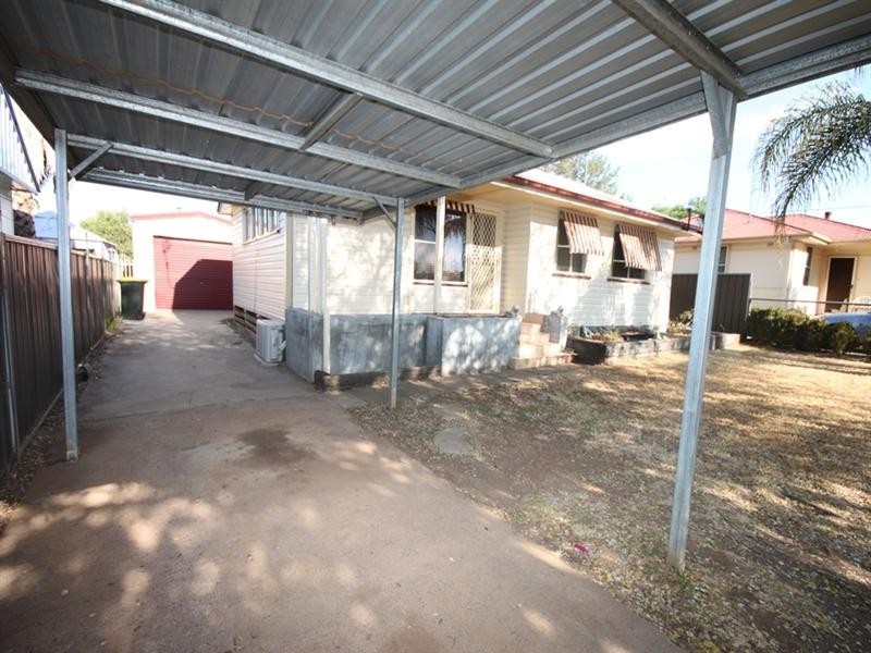 8 Edith Street, Tamworth NSW 2340