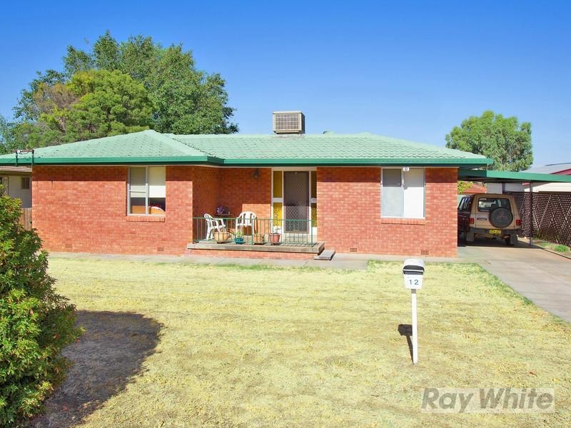 12 Milburn Road, Tamworth NSW 2340