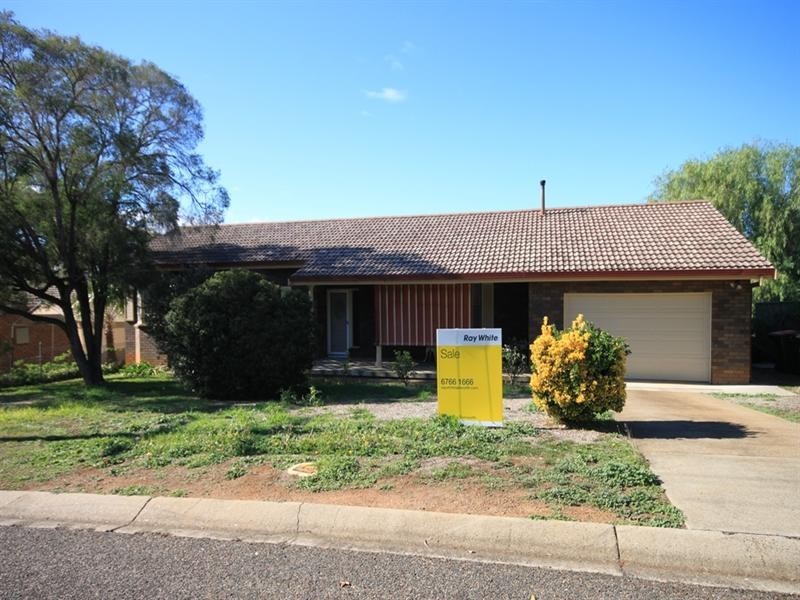 9 Graham Street, Calala NSW 2340