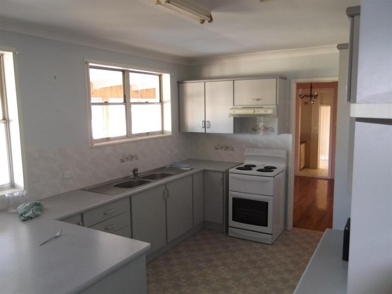 9 Graham Street, Calala NSW 2340