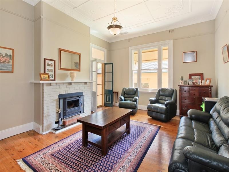 72 White Street, Tamworth NSW 2340