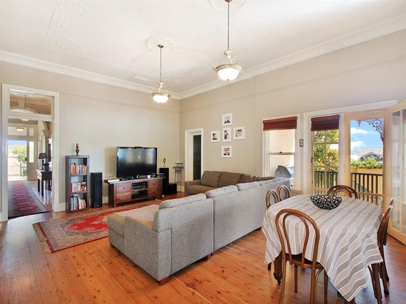 72 White Street, Tamworth NSW 2340