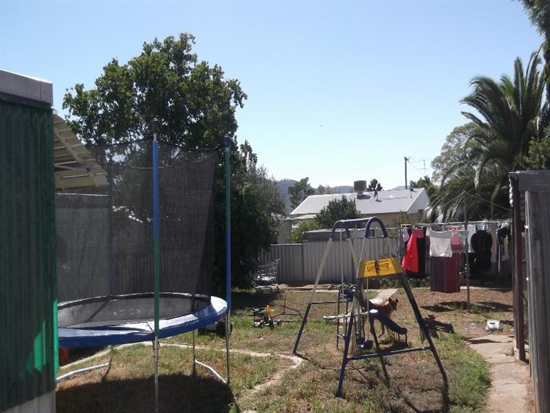 9 Croydon Avenue, Tamworth NSW 2340