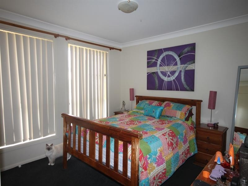 4 Burdekin Place, Westdale NSW 2340