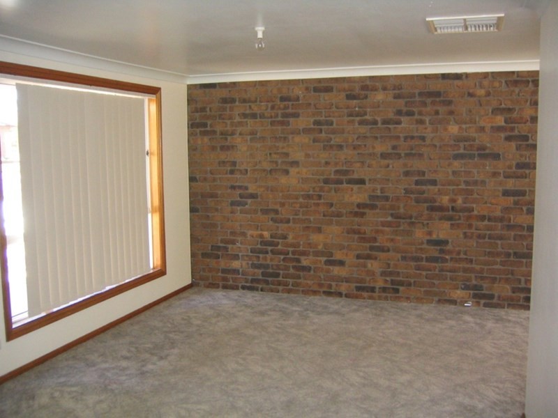 28 Mullumbimby Close, Tamworth NSW 2340