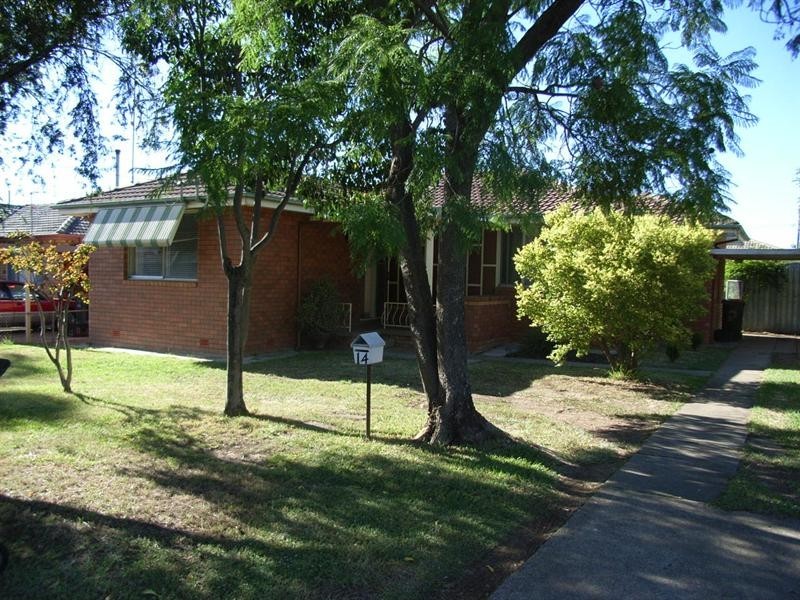 14 Larool Street, Tamworth NSW 2340