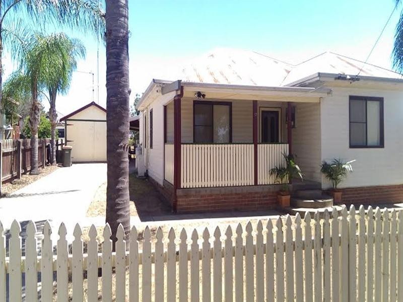 17 Park Street, Tamworth NSW 2340