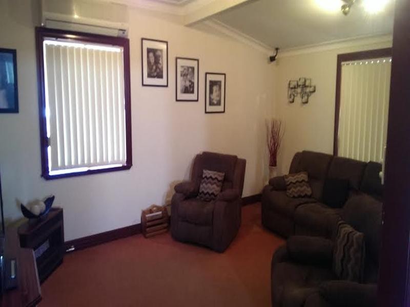 17 Park Street, Tamworth NSW 2340