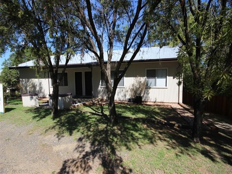 55 Manilla Road, Tamworth NSW 2340