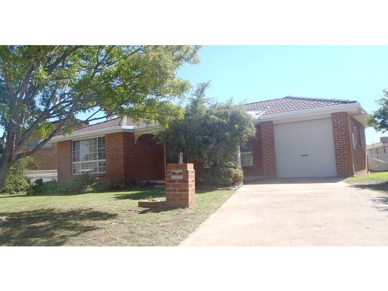 6 Gidgee Street, Tamworth NSW 2340