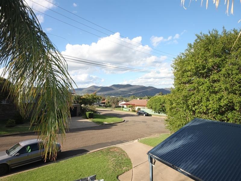 30 McRae Street, Tamworth NSW 2340