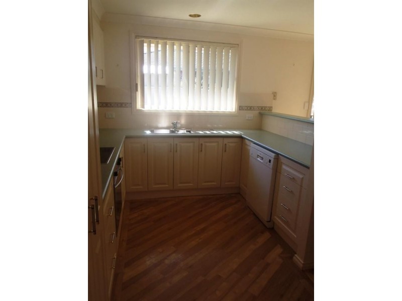 18 The Retreat, Tamworth NSW 2340