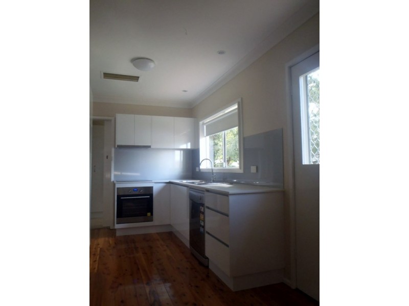 20 Kyooma Street, Tamworth NSW 2340