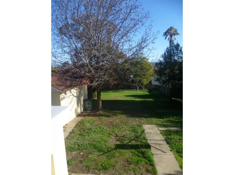 141 Upper Street, Tamworth NSW 2340