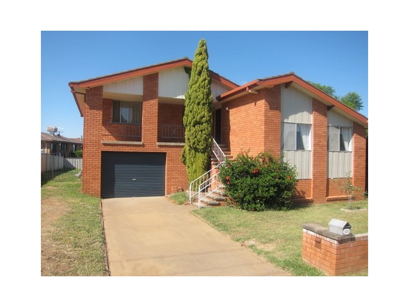 121 Hillvue Road, Tamworth NSW 2340