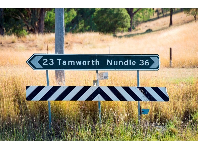 “Hillview” 620 Woolomin Road, Tamworth NSW 2340