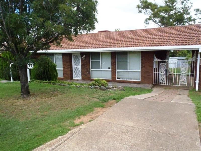 14 Fisher Road, Tamworth NSW 2340