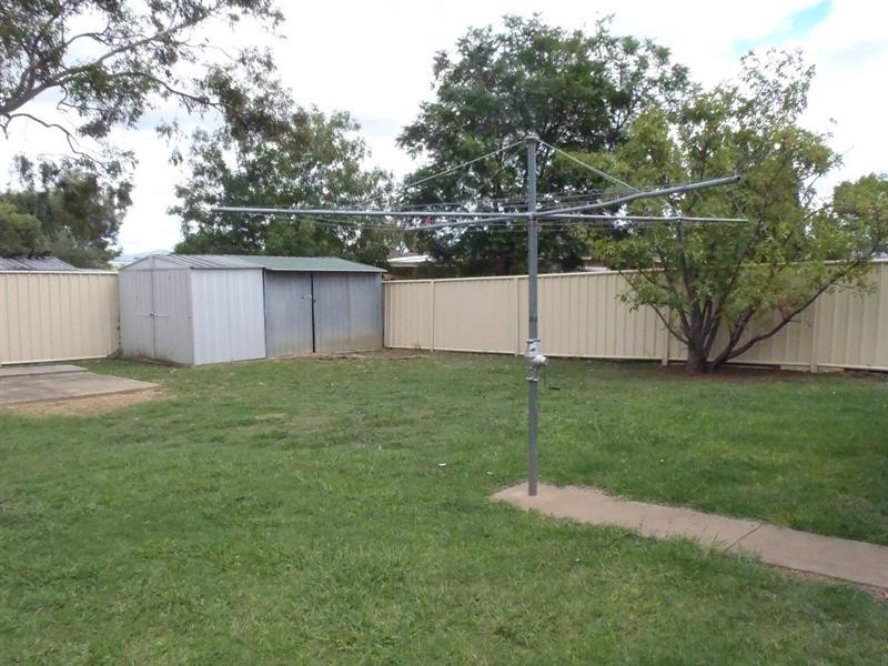 14 Fisher Road, Tamworth NSW 2340