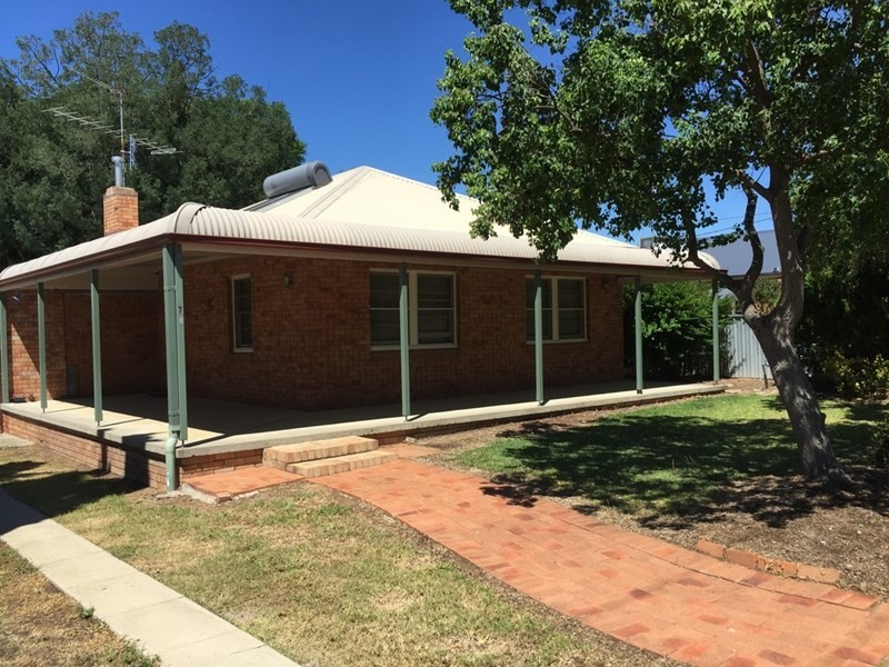 7 Edward Street, Tamworth NSW 2340