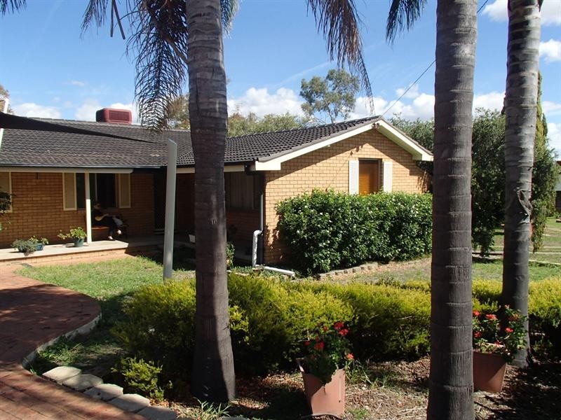 51 Minumurra Cresent, Tamworth NSW 2340
