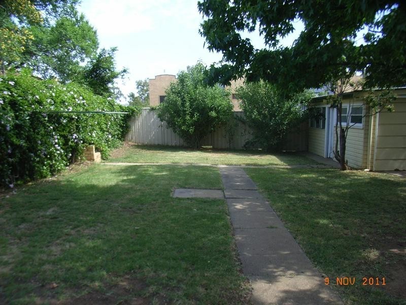 125 Piper Street, Tamworth NSW 2340