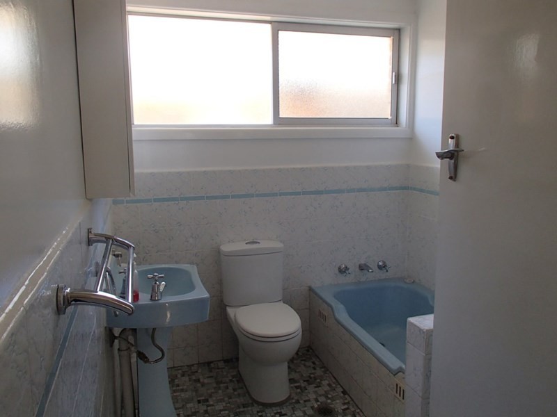 10 Larool Street, Tamworth NSW 2340