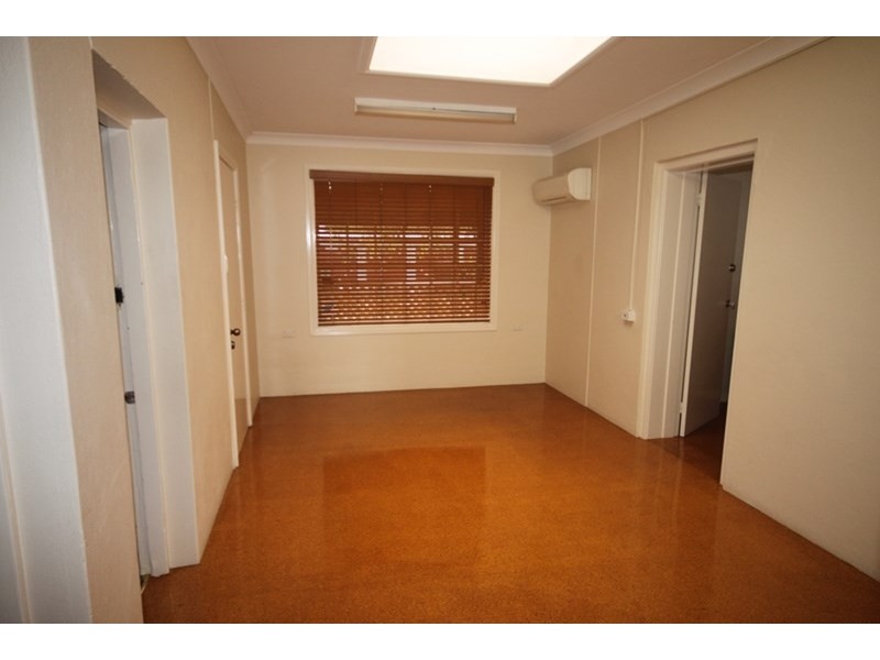 8 Darling Street, Tamworth NSW 2340